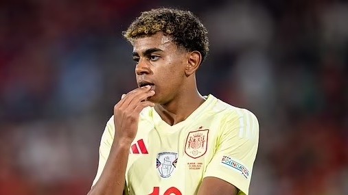 Bất chấp luật pháp Đức, HLV Tây Ban Nha vẫn để sao trẻ Lamine Yamal đá chính vòng 1/8 EURO 2024