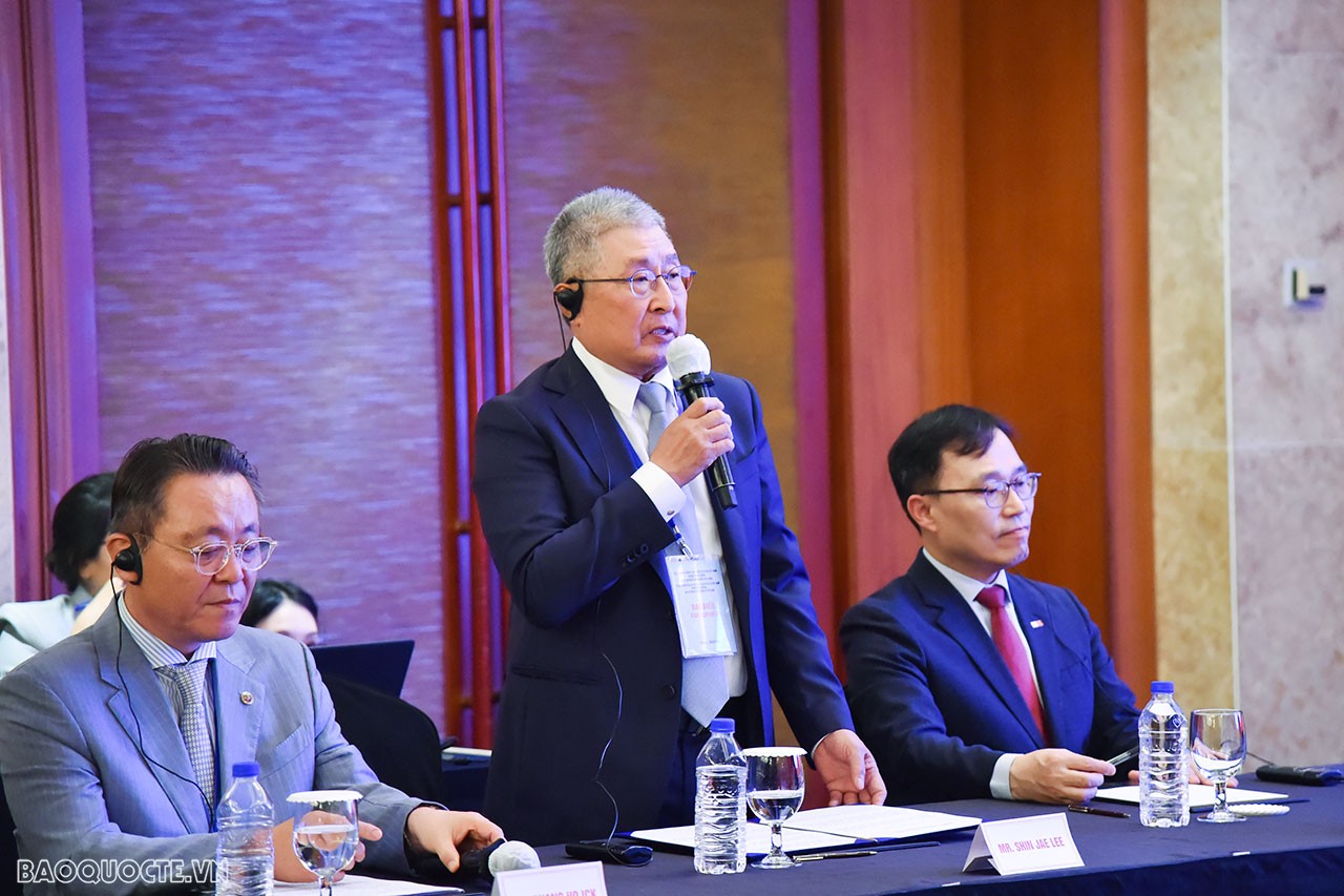 Thủ tướng Phạm Minh Chính gặp gỡ những người bạn Hàn Quốc Thủ tướng Phạm Minh Chính gặp gỡ những người bạn Hàn Quốc