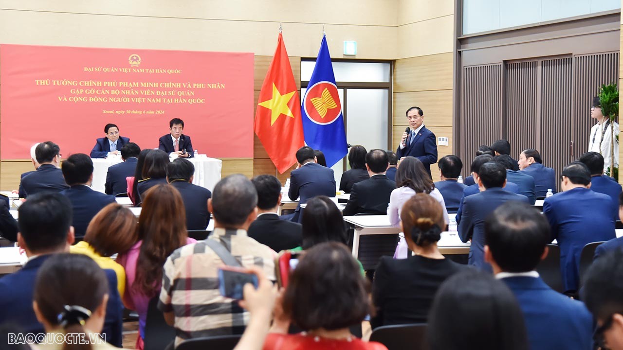 Cộng đồng người Việt Nam tại Hàn Quốc đóng góp lớn với chất lượng cao cho Tổ quốc và cho quan hệ song phương Cộng đồng người Việt Nam tại Hàn Quốc đóng góp lớn với chất lượng cao cho Tổ quốc và cho quan hệ song phương