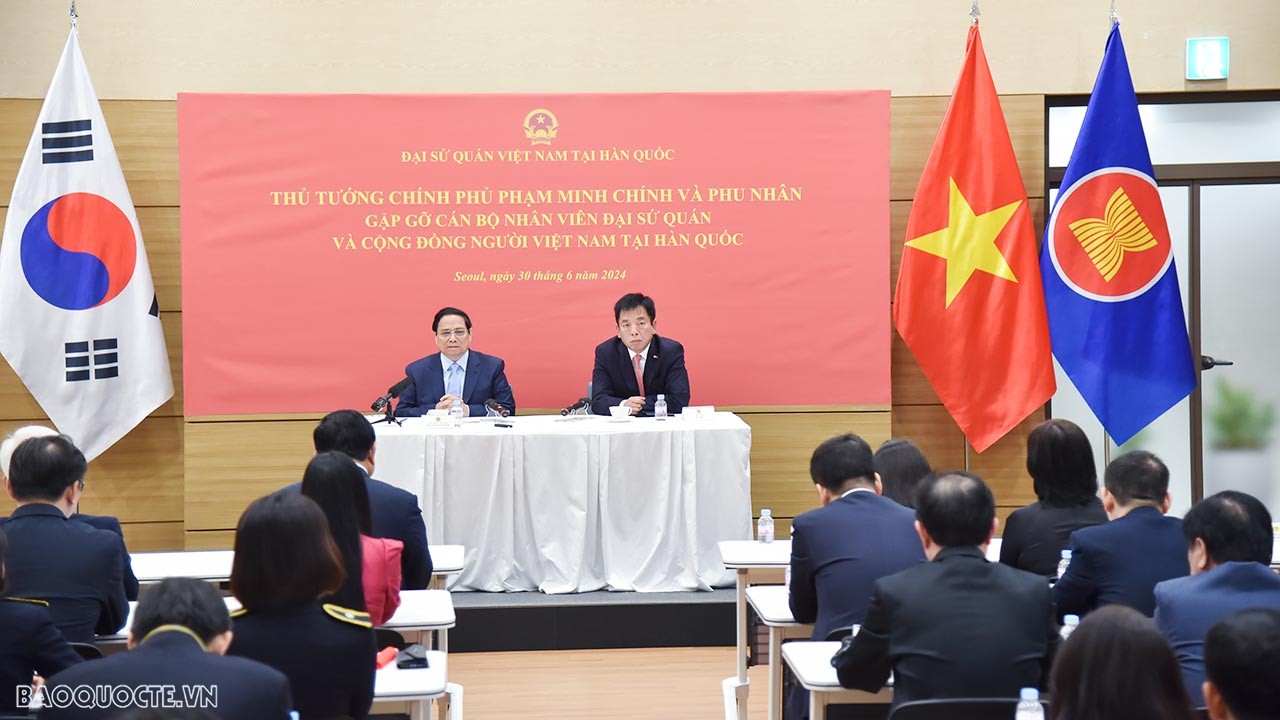 Cộng đồng người Việt Nam tại Hàn Quốc đóng góp lớn với chất lượng cao cho Tổ quốc và cho quan hệ song phương Cộng đồng người Việt Nam tại Hàn Quốc đóng góp lớn với chất lượng cao cho Tổ quốc và cho quan hệ song phương