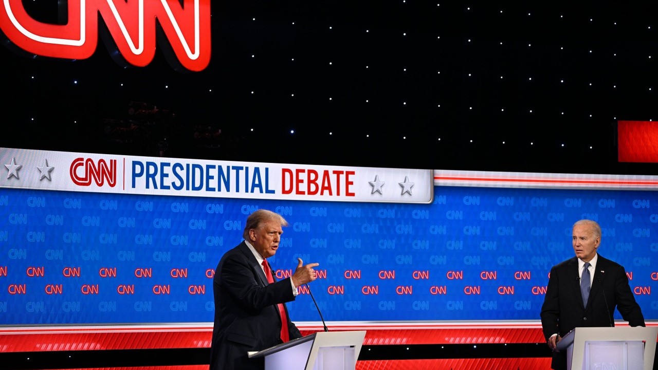 Bầu cử Mỹ 2024: Ông Trump 'thách đấu' Tổng thống Biden cùng làm bài kiểm tra