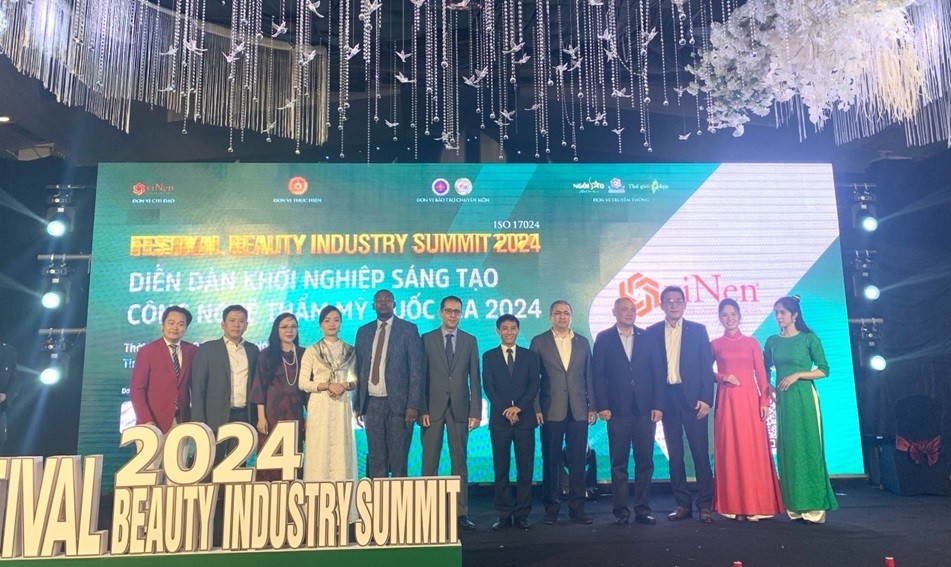 Xuất khẩu ngày 24-30/6: Việt Nam 'mạnh tay' chi 700 triệu USD nhập khẩu Xuất khẩu ngày 24-30/6: Việt Nam 'mạnh tay' chi 700 triệu USD nhập khẩu