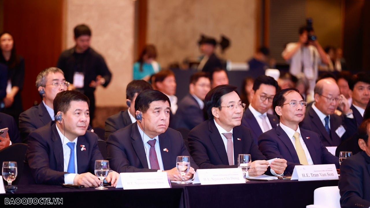 Thủ tướng dự Diễn đàn xúc tiến du lịch và hợp tác văn hóa Việt Nam-Hàn Quốc Thủ tướng dự Diễn đàn xúc tiến du lịch và hợp tác văn hóa Việt Nam-Hàn Quốc