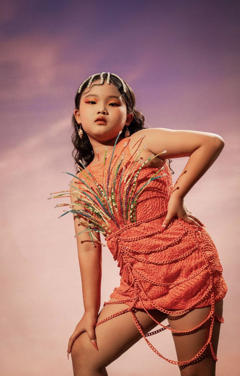 Rita Thiên Phúc đảm nhận vai trò đại diện BST của Trinh Châu tại Ocean Fashion Show 2024