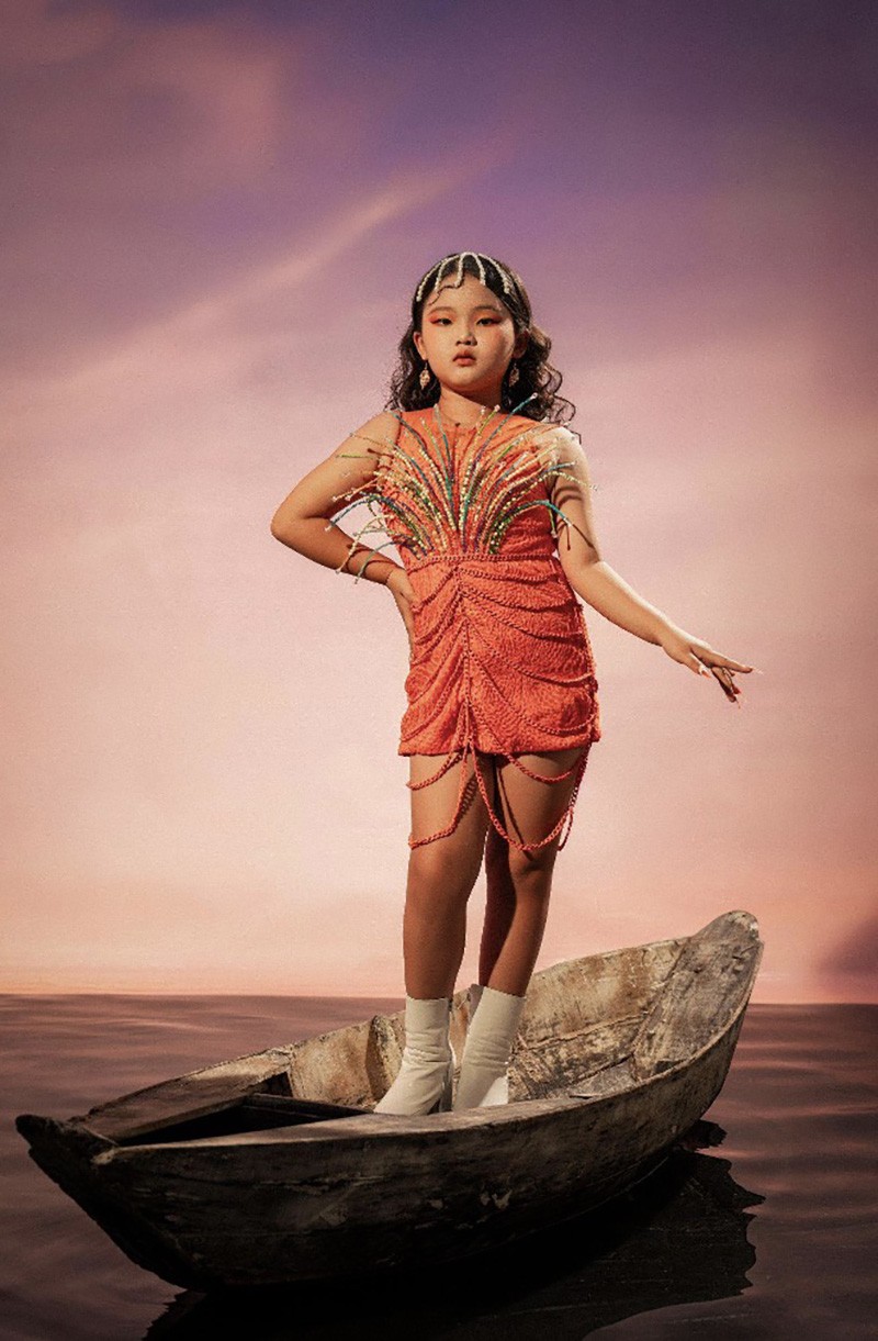 Rita Thiên Phúc đảm nhận vai trò đại diện BST của Trinh Châu tại Ocean Fashion Show 2024