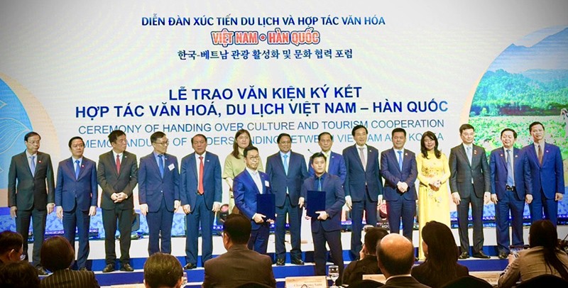 TGĐ Tập đoàn IFN Hà Trọng Nhân ký kết hợp tác tại Văn hóa, Du lịch Việt Nam – Hàn Quốc.