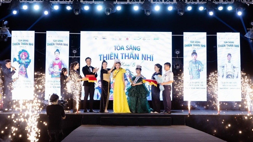 Nguyễn Thảo Phương đăng quang Quán quân 'Tỏa sáng thiên thần nhí' 2024