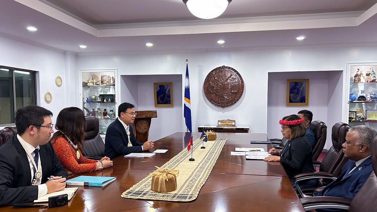 Đại sứ Phạm Quang Hiệu trình Thư ủy nhiệm lên Tổng thống Quần đảo Marshall