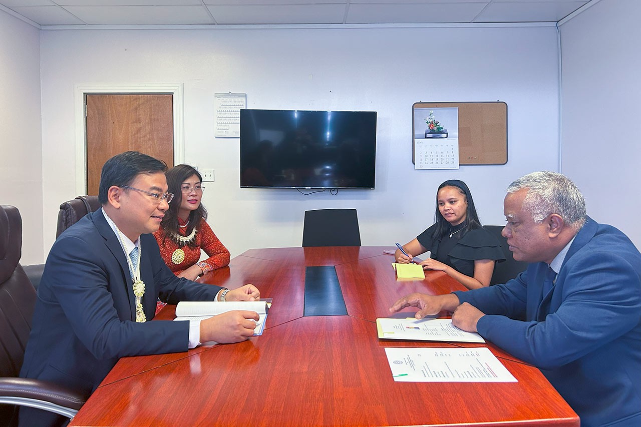 Đại sứ Phạm Quang Hiệu trình Thư ủy nhiệm lên Tổng thống Quần đảo Marshall