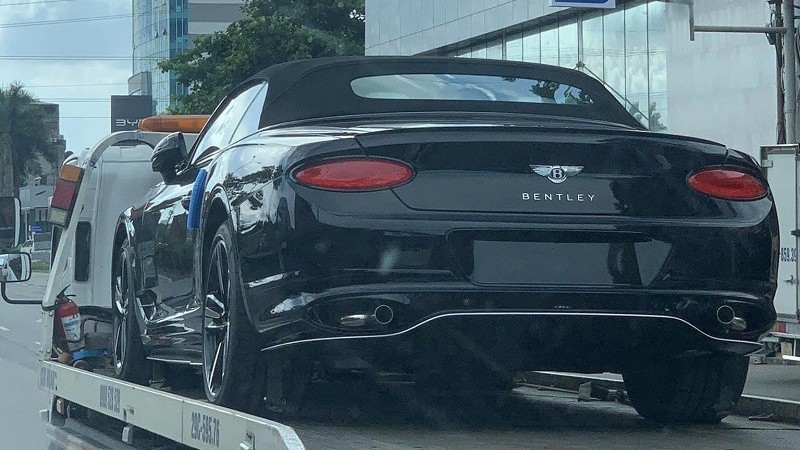 Bentley Continental GTC S V8 Vietnam Skyline độc nhất dành cho thị trường Việt Nam chính thức cập bến
