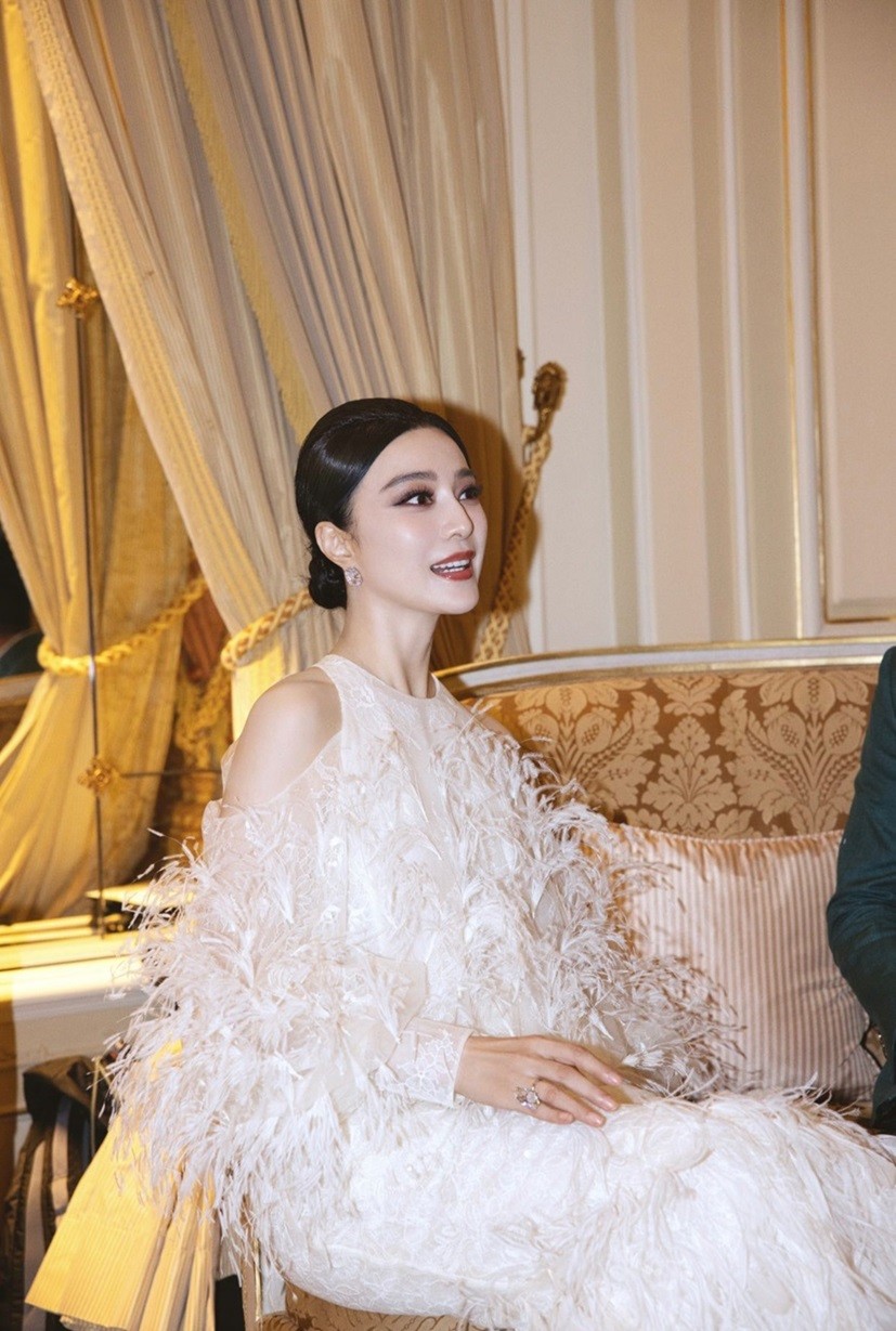 Phạm Băng Băng sang trọng nổi bật