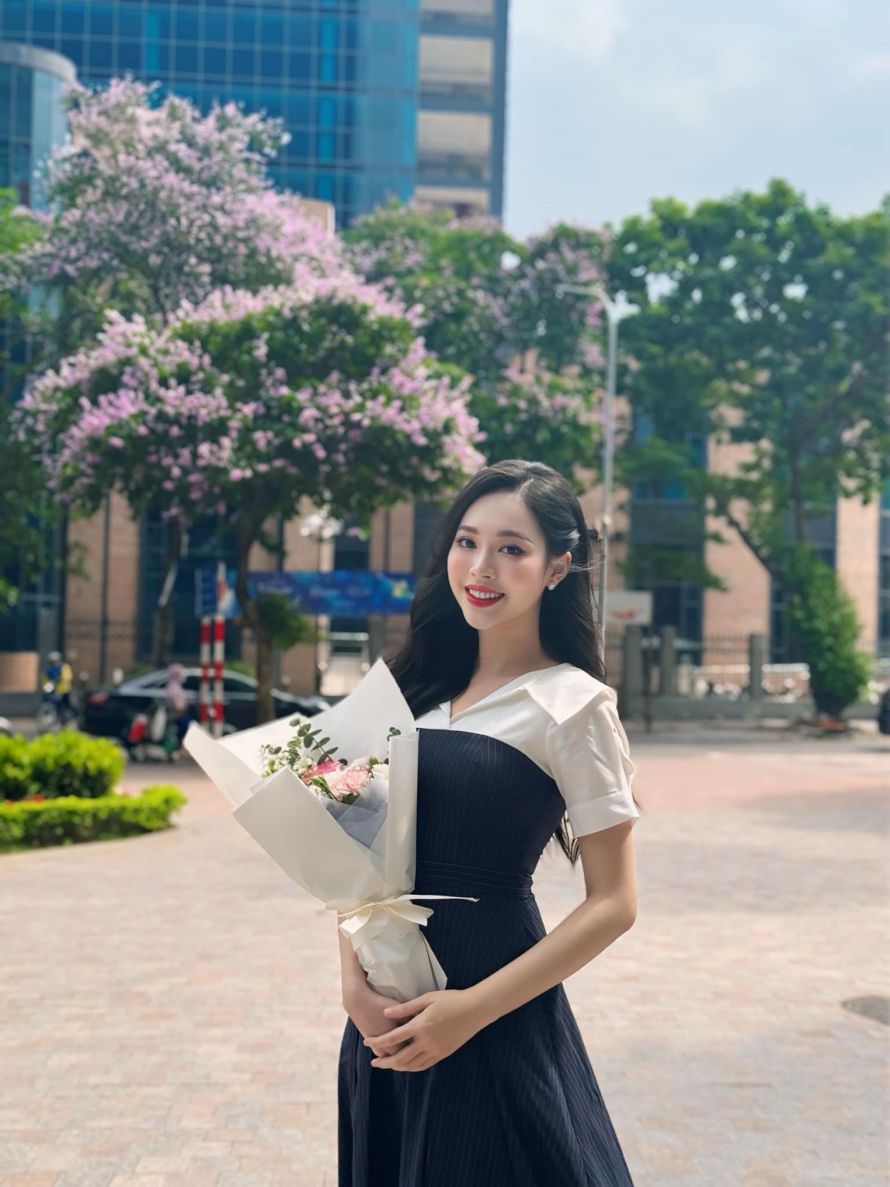 Á hậu Trịnh Thùy Linh