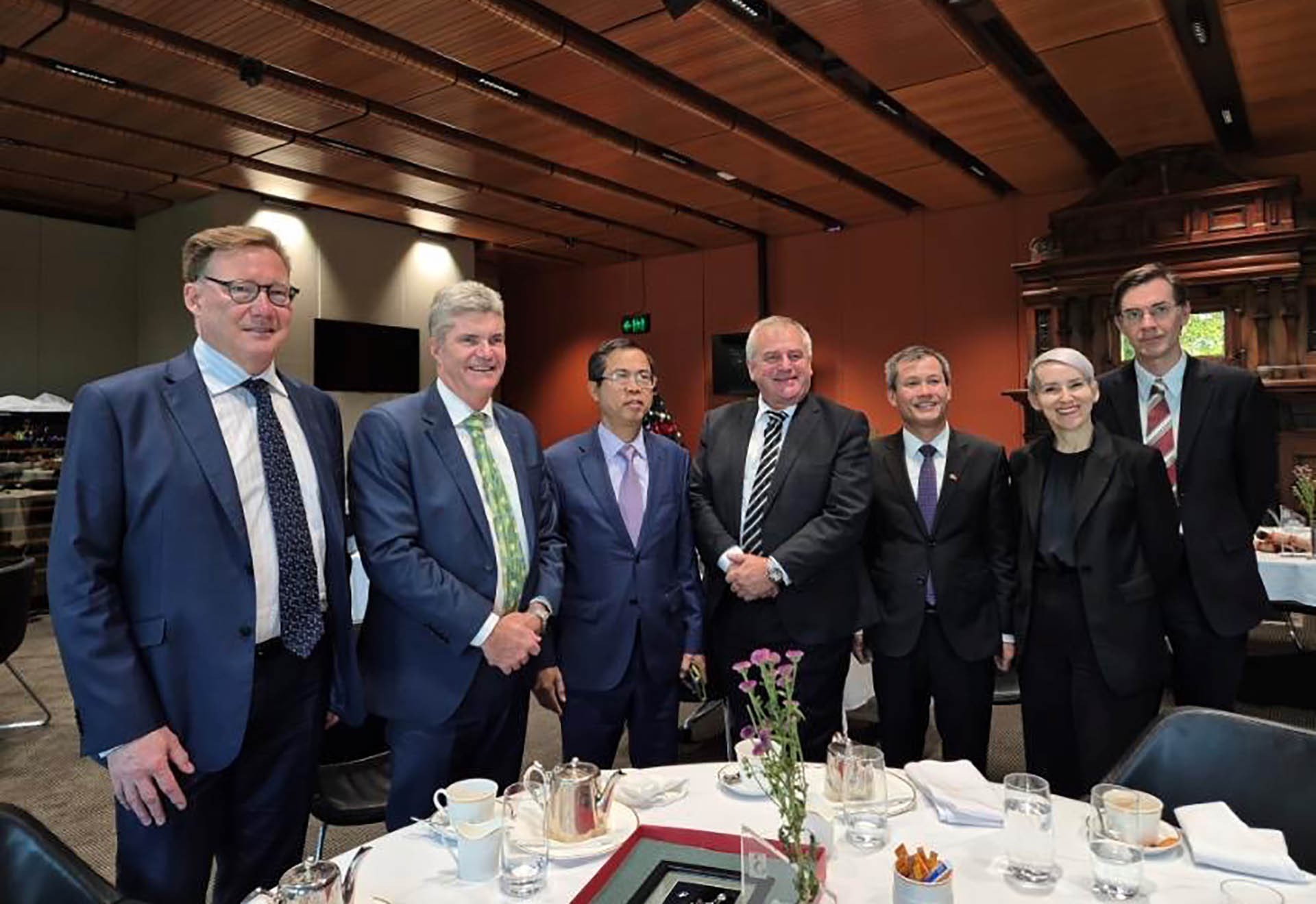 Thúc đẩy hợp tác giữa các địa phương Việt Nam với bang New South Wales, Australia Thúc đẩy hợp tác giữa các địa phương Việt Nam với bang New South Wales, Australia