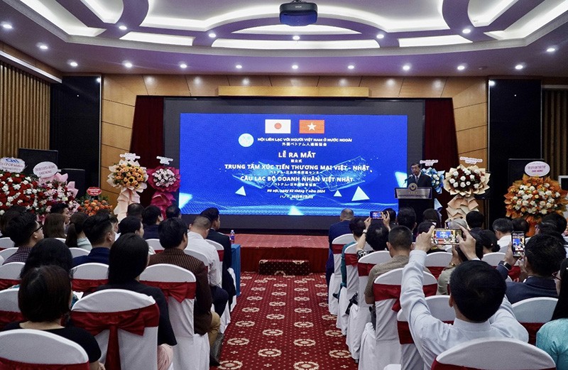 Lễ ra mắt Trung tâm Xúc tiến Thương mại Việt – Nhật được tổ chức tại Hà Nội.