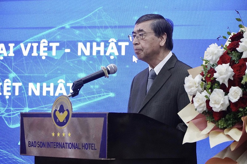 Nguyên Thứ trưởng Bộ Ngoại giao, Chủ tịch ALOV Nguyễn Phú Bình phát biểu tại sự kiện.