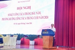 Bộ Ngoại giao sơ kết công tác 6 tháng, phát động phong trào thi đua nhân dịp 80 năm thành lập Ngành