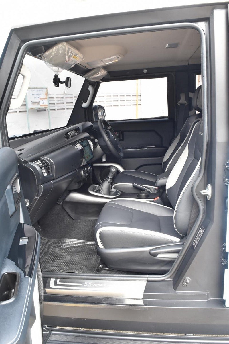 Cận cảnh SUV địa hình Transformer II vừa ra mắt tại Thái Lan, giá từ 1 tỷ đồng Cận cảnh SUV địa hình Transformer II vừa ra mắt tại Thái Lan, giá từ 1 tỷ đồng