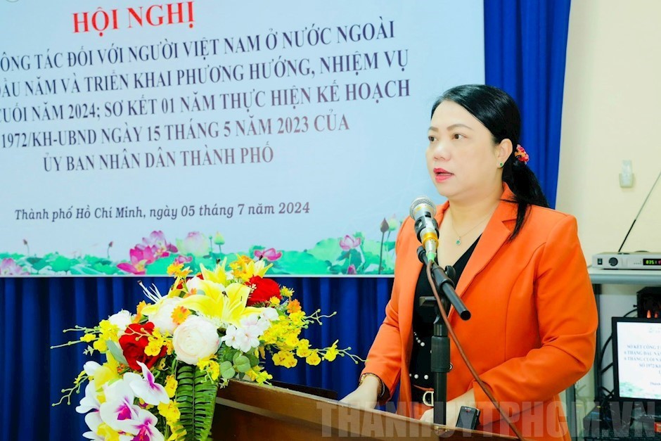 Phát huy nguồn lực kiều bào trong các hoạt động xây dựng và phát triển TPHCM Phát huy nguồn lực kiều bào trong các hoạt động xây dựng và phát triển TPHCM