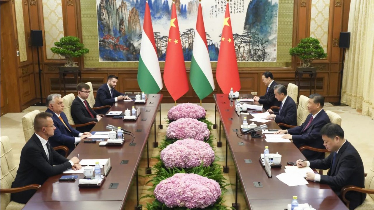 Hungary, Trung Quốc nâng cấp quan hệ; Budapest khuyên châu Âu 'hãy thắt dây an toàn' vì những bất ngờ đang tới