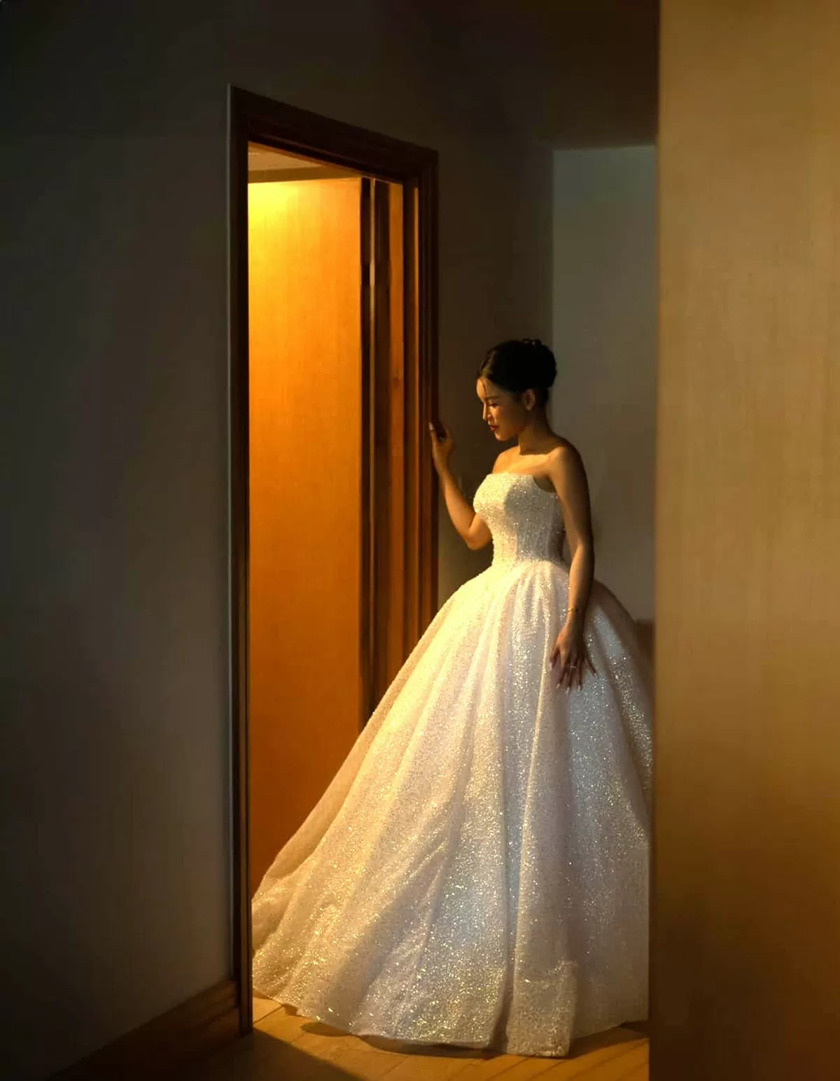 Những bức đầu tiên sau đám cưới trên bãi biển của thủ môn Đặng Văn Lâm và Yến Xuân Những bức đầu tiên sau đám cưới trên bãi biển của thủ môn Đặng Văn Lâm và Yến Xuân