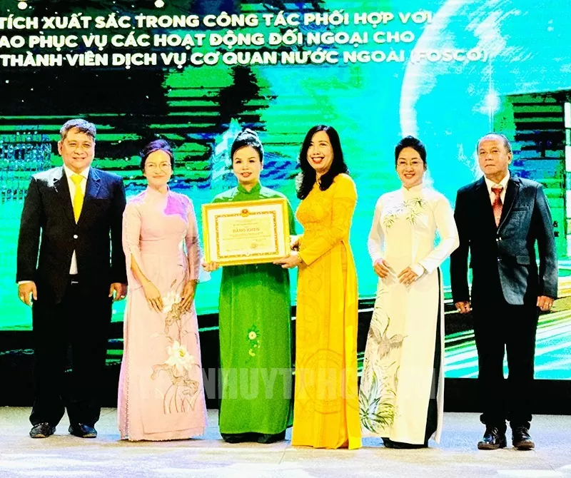 Công ty TNHH MTV Dịch vụ cơ quan nước ngoài - FOSCO kỷ niệm 45 năm ngày thành lập Công ty TNHH MTV Dịch vụ cơ quan nước ngoài - FOSCO kỷ niệm 45 năm ngày thành lập