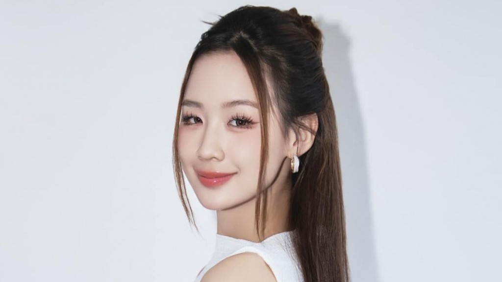 Hoa hậu Lê Nguyễn Bảo Ngọc 'cân' mọi phong cách thời trang