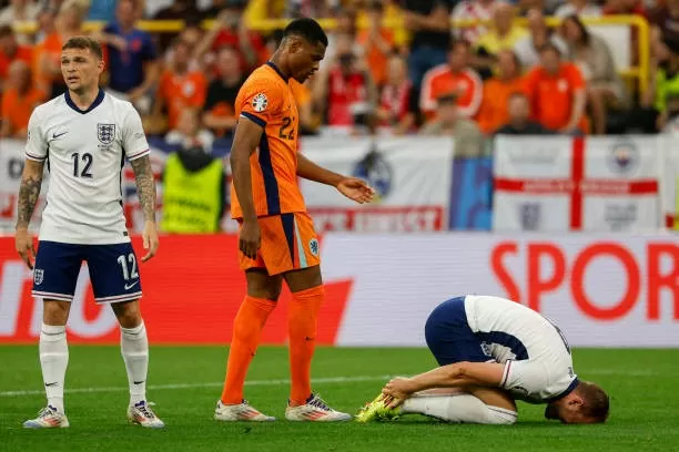 Cận cảnh quả phạt đền gây tranh cãi của đội tuyển Anh EURO 2024: Cận cảnh quả phạt đền gây tranh cãi của đội tuyển Anh