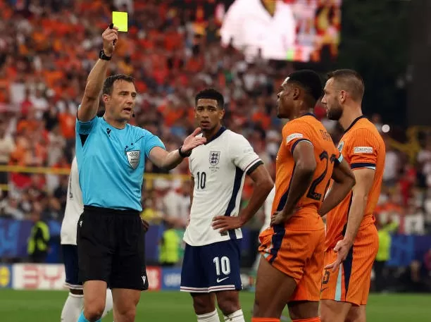 Cận cảnh quả phạt đền gây tranh cãi của đội tuyển Anh EURO 2024: Cận cảnh quả phạt đền gây tranh cãi của đội tuyển Anh