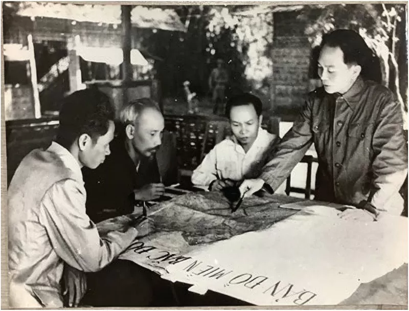 Triển làm hiện định Geneva về đình chỉ chiến sự ở Việt Nam và mốc son lịch sử của nền ngoại giao cách mạng Việt Nam Triển làm hiện định Geneva về đình chỉ chiến sự ở Việt Nam và mốc son lịch sử của nền ngoại giao cách mạng Việt Nam