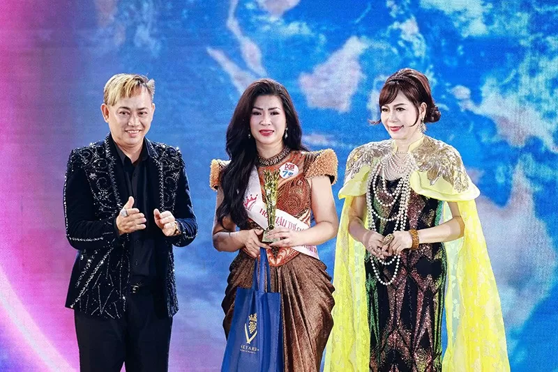 Hoa hậu Thân thiện Phan Ngọc Quyên: Tôi mạnh mẽ, nghị lực hơn sau những biến cố Hoa hậu Thân thiện Phan Ngọc Quyên: Tôi mạnh mẽ, nghị lực hơn sau những biến cố