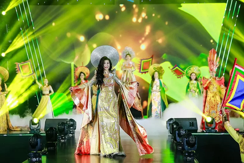 Hoa hậu Thân thiện Phan Ngọc Quyên: Tôi mạnh mẽ, nghị lực hơn sau những biến cố Hoa hậu Thân thiện Phan Ngọc Quyên: Tôi mạnh mẽ, nghị lực hơn sau những biến cố