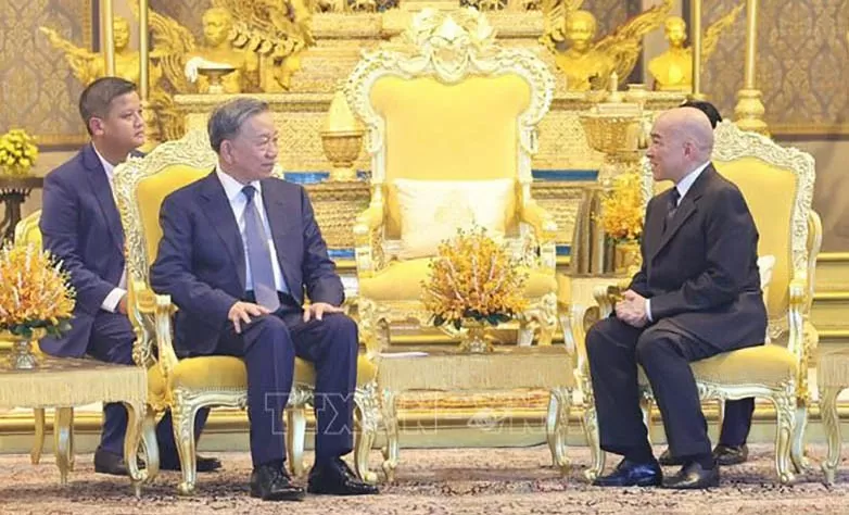 Quốc vương Campuchia chủ trì lễ đón chính thức Chủ tịch nước Tô Lâm Quốc vương Campuchia chủ trì lễ đón chính thức Chủ tịch nước Tô Lâm