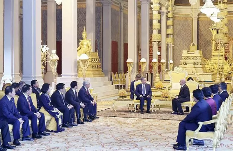 Chủ tịch nước Tô Lâm hội kiến Quốc vương Campuchia Norodom Sihamoni Chủ tịch nước Tô Lâm hội kiến Quốc vương Campuchia Norodom Sihamoni