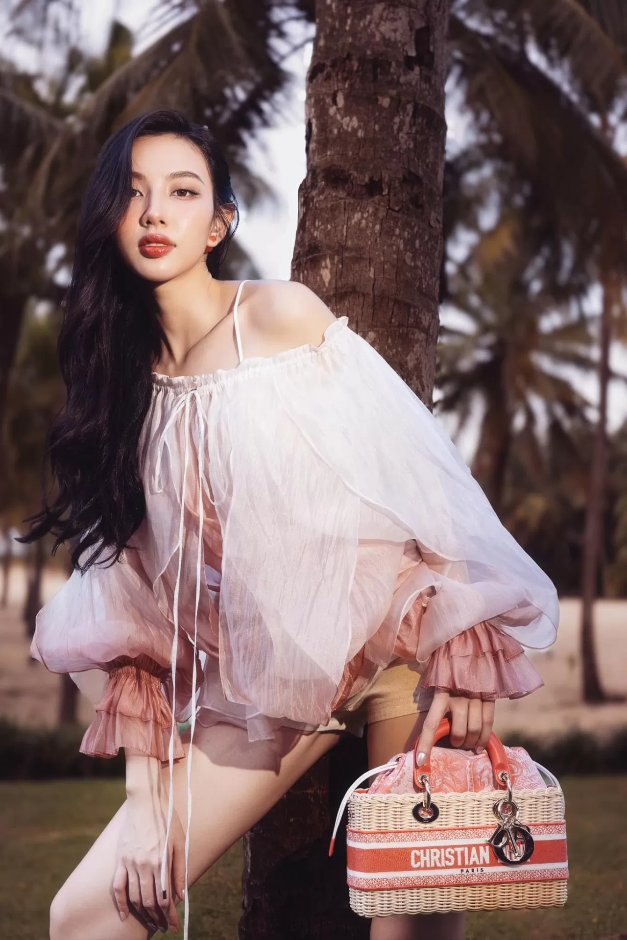 Hoa hậu Nguyễn Thúc Thùy Tiên Hoa hậu Nguyễn Thúc Thùy Tiên