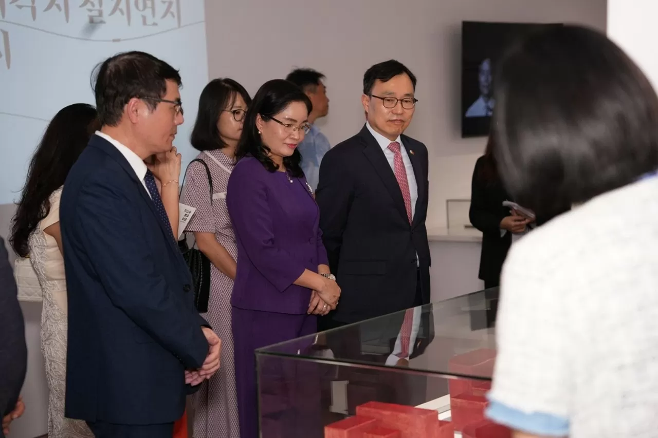 Tổ chức thành công sự kiện văn hóa Hangeul - chữ viết tiếng Hàn Tổ chức thành công sự kiện văn hóa Hangeul - chữ viết tiếng Hàn