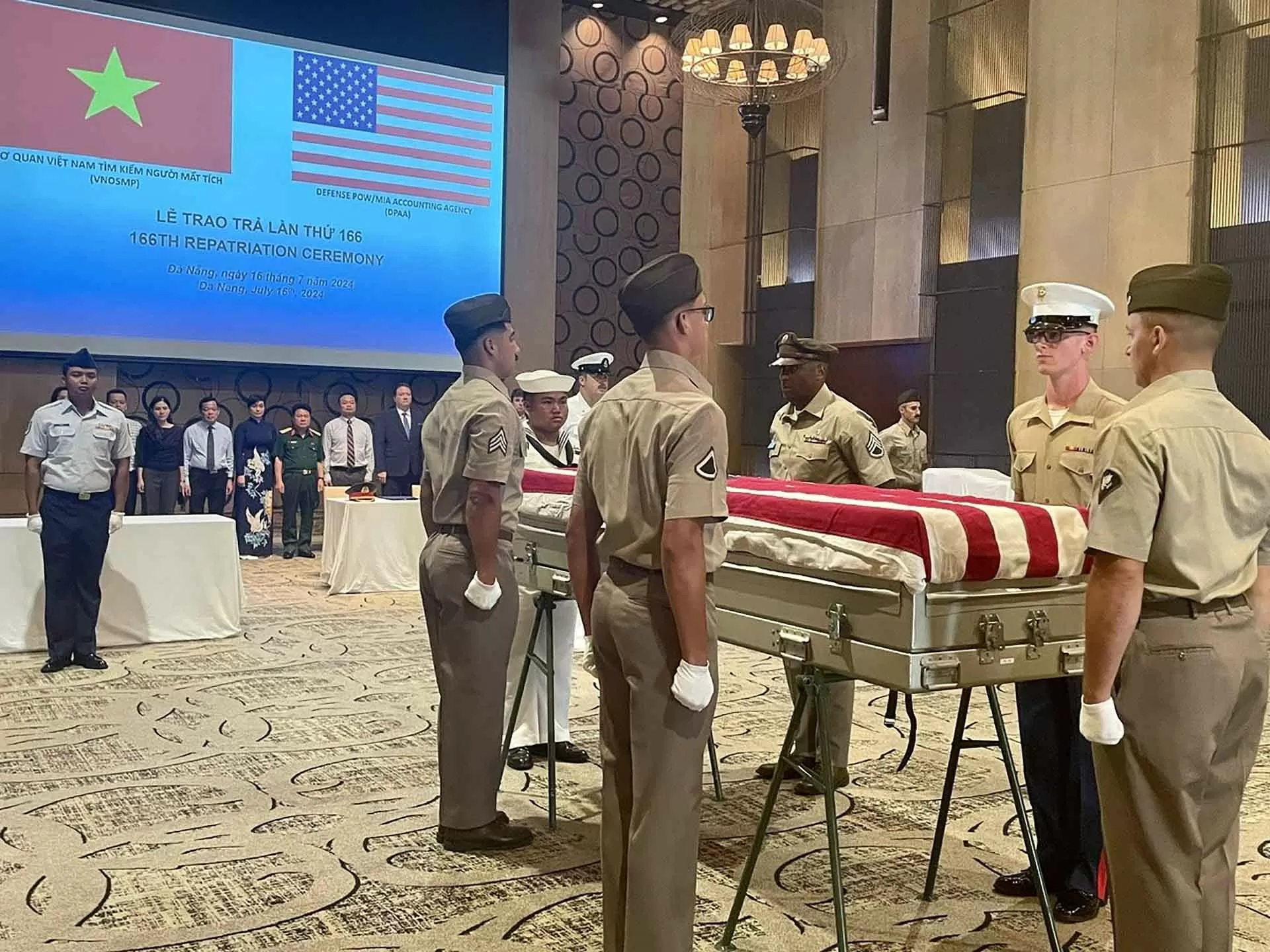 Lễ hồi hương hài cốt quân nhân Hoa Kỳ lần thứ 166 Lễ hồi hương hài cốt quân nhân Hoa Kỳ lần thứ 166