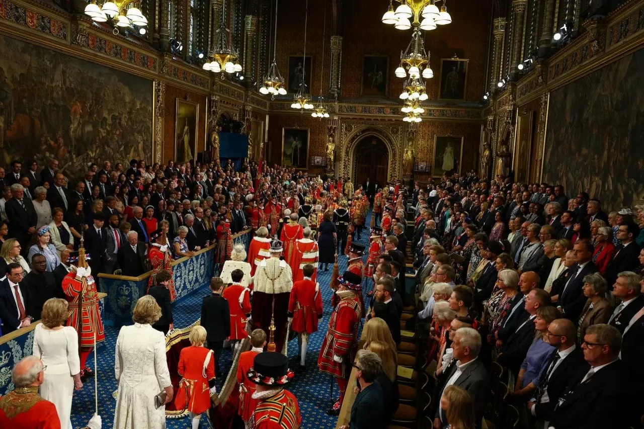 Vua Charles III và Hoàng hậu Camilla dự khai mạc Quốc hội Anh Vua Charles III và Hoàng hậu Camilla dự khai mạc Quốc hội Anh