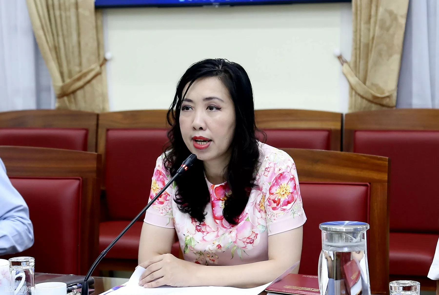 Hội nghị sơ kết 6 tháng đầu năm 2024 về công tác cải cách hành chính và chuyển đổi số của Bộ Ngoại giao, phương hướng nhiệm vụ 6 tháng cuối năm 2024 Thứ trưởng Ngoại giao Lê Thị Thu Hằng chủ trì Hội nghị sơ kết về công tác cải cách hành chính và chuyển đổi số của Bộ Ngoại giao.