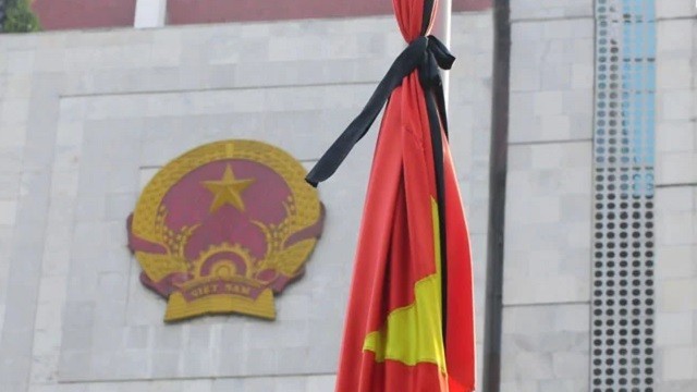 Hướng dẫn cách treo cờ trong Lễ Quốc tang