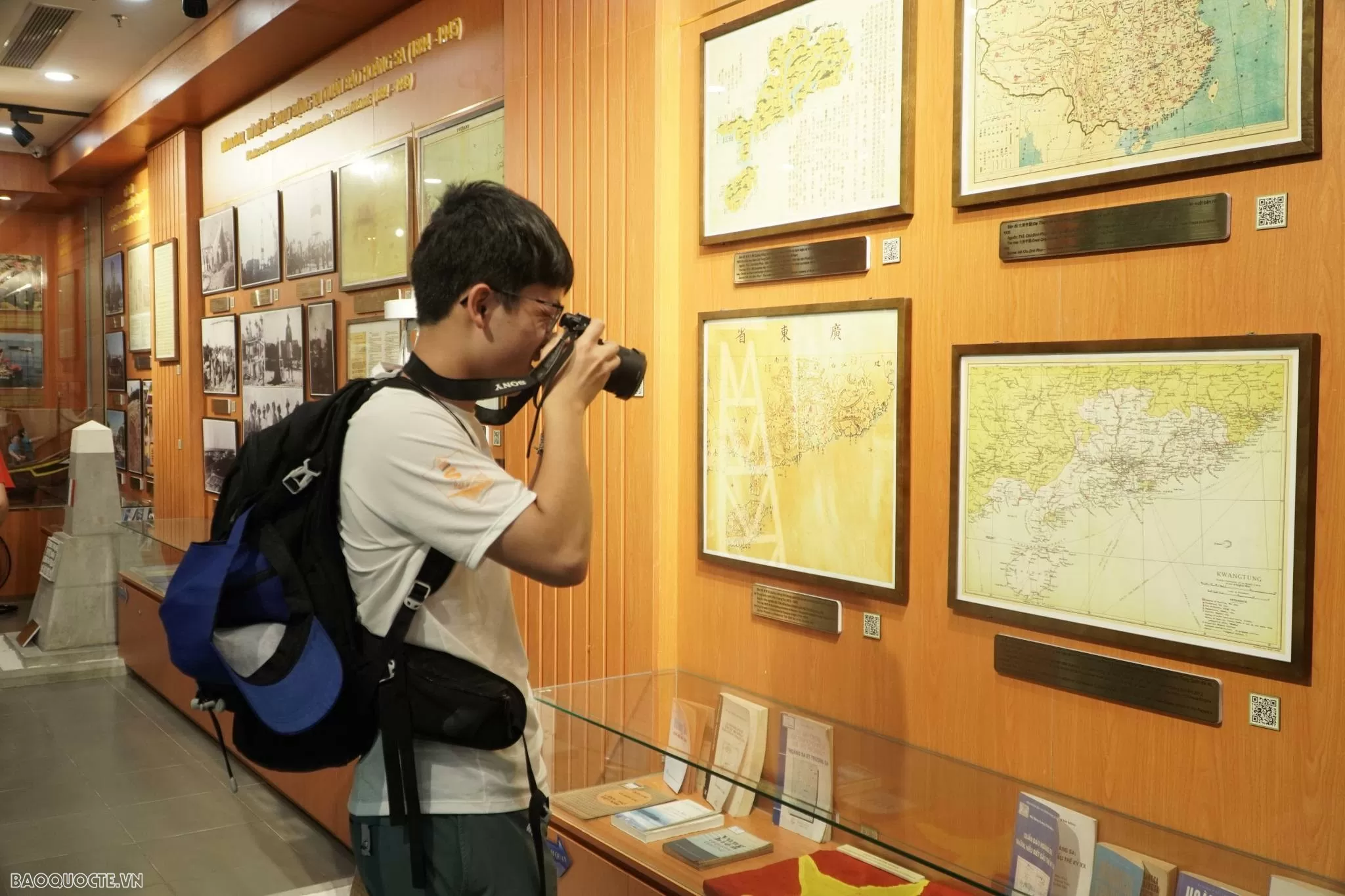 Trại hè Việt Nam 2024: Tình cảm thiêng liêng với biển đảo của kiều bào trẻ Trại hè Việt Nam 2024: Tình cảm thiêng liêng với biển đảo của kiều bào trẻ