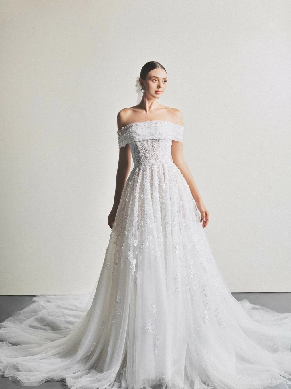 Vợ siêu mẫu của thủ môn Bùi Tiến Dũng Vợ siêu mẫu của thủ môn Bùi Tiến Dũng