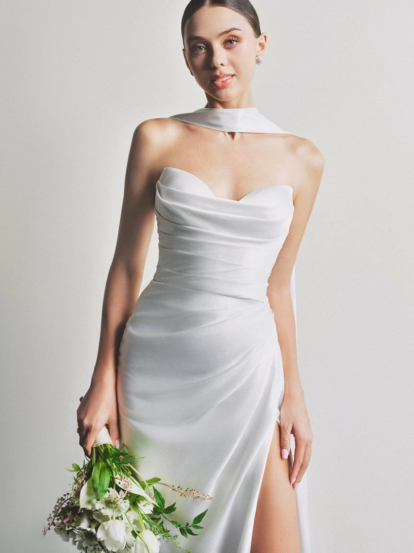 Vợ siêu mẫu của thủ môn Bùi Tiến Dũng Vợ siêu mẫu của thủ môn Bùi Tiến Dũng