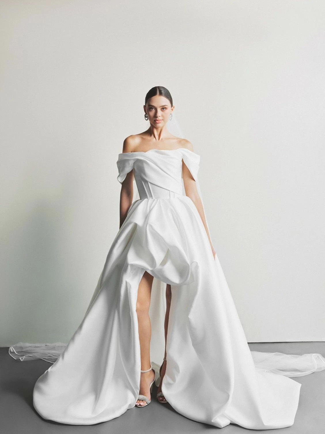 Vợ siêu mẫu của thủ môn Bùi Tiến Dũng Vợ siêu mẫu của thủ môn Bùi Tiến Dũng