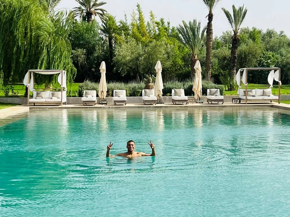 Khám phá biệt thự 11 phòng tắm của Mbappe ở Madrid Khám phá siêu biệt thự 11 phòng tắm của Mbappe ở thủ đô Madrid