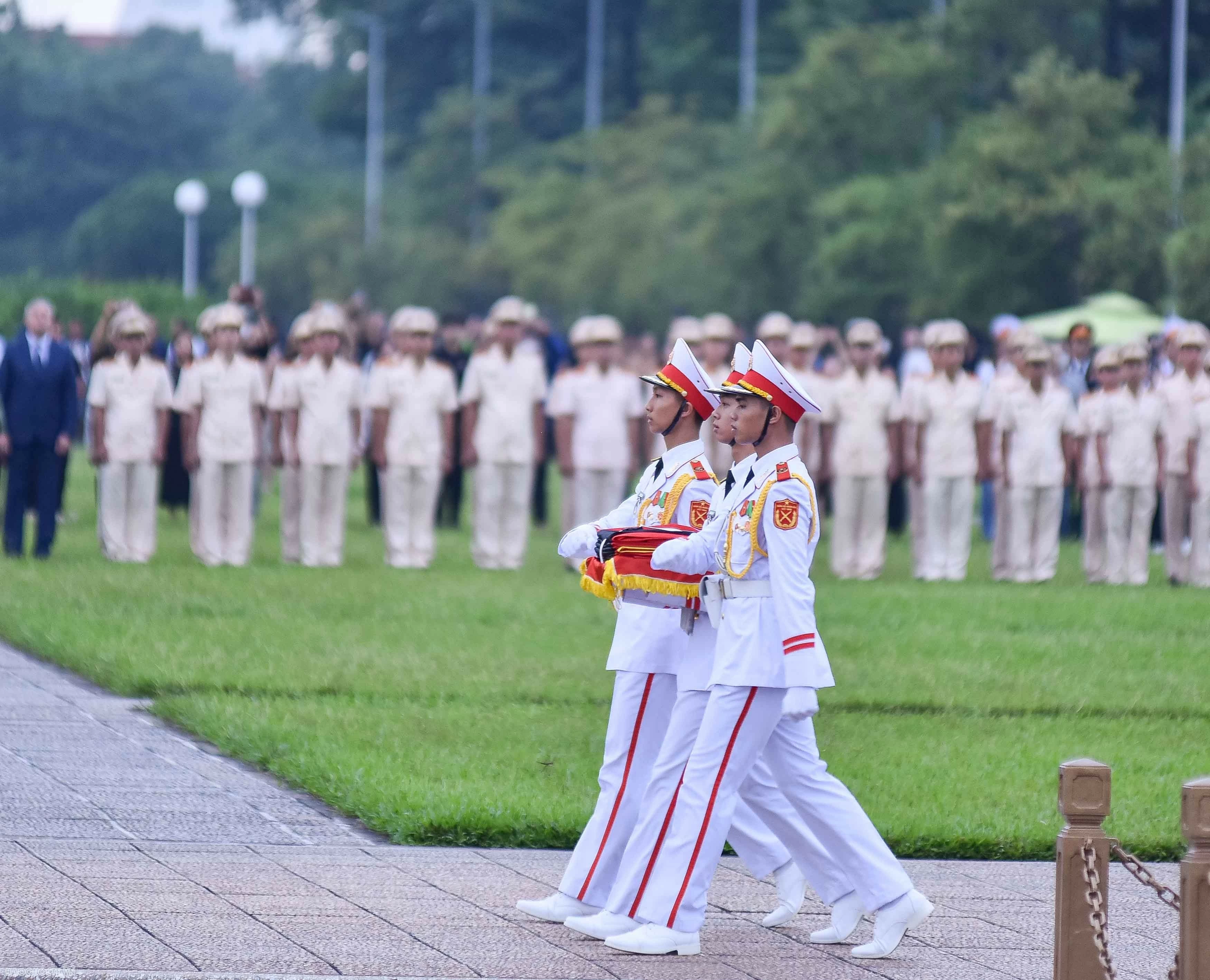 Lễ thượng cờ rủ Quốc tang Tổng Bí thư Nguyễn Phú Trọng Lễ thượng cờ rủ Quốc tang Tổng Bí thư Nguyễn Phú Trọng