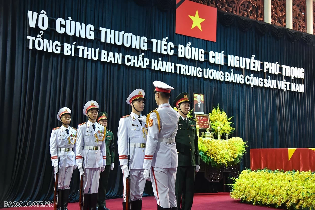 Trực tiếp: Toàn cảnh Lễ viếng Tổng Bí thư Nguyễn Phú Trọng sáng ngày 25/7 Trực tiếp: Toàn cảnh Lễ viếng Tổng Bí thư Nguyễn Phú Trọng sáng ngày 25/7