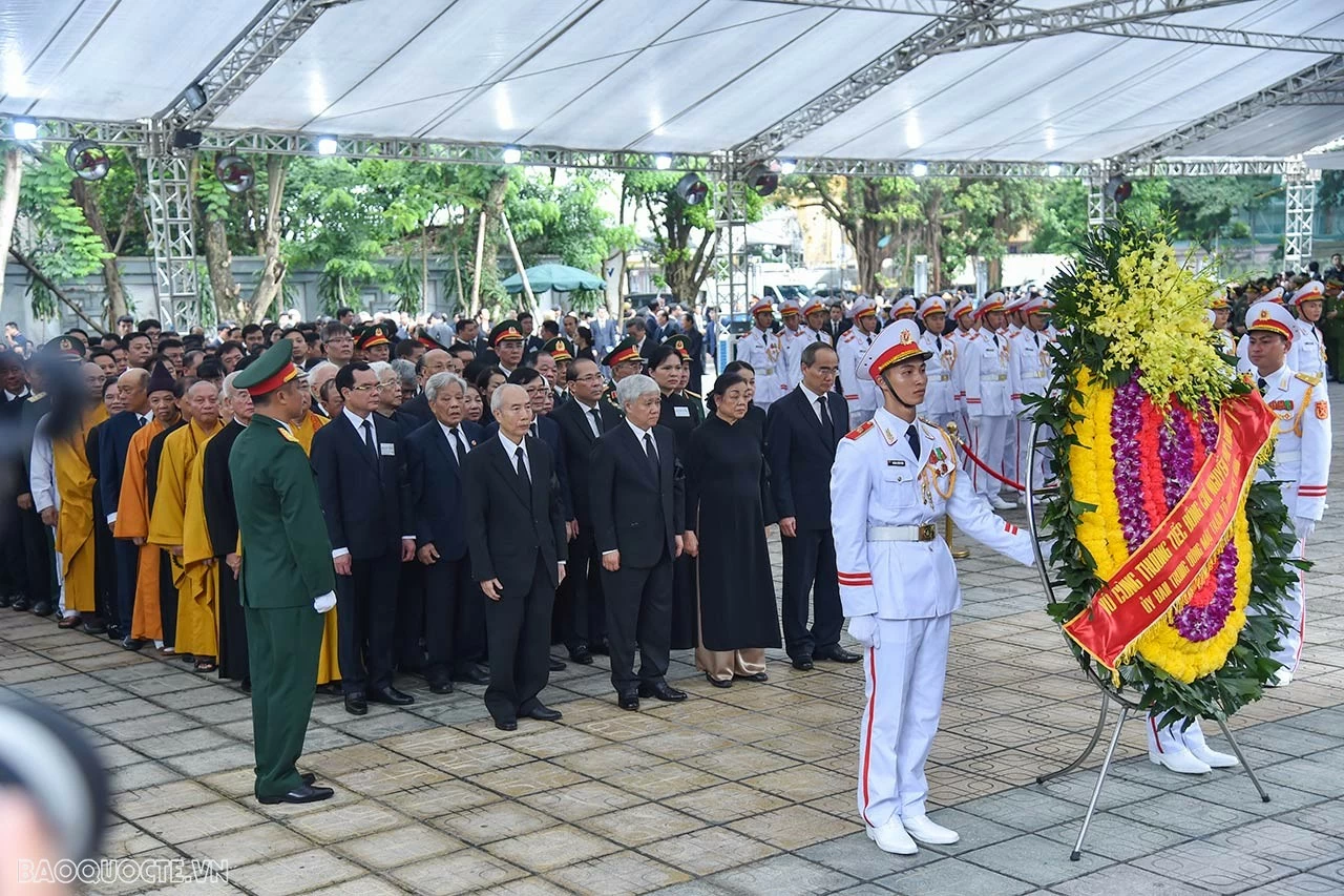 Trực tiếp: Toàn cảnh Lễ viếng Tổng Bí thư Nguyễn Phú Trọng sáng ngày 25/7 Trực tiếp: Toàn cảnh Lễ viếng Tổng Bí thư Nguyễn Phú Trọng sáng ngày 25/7