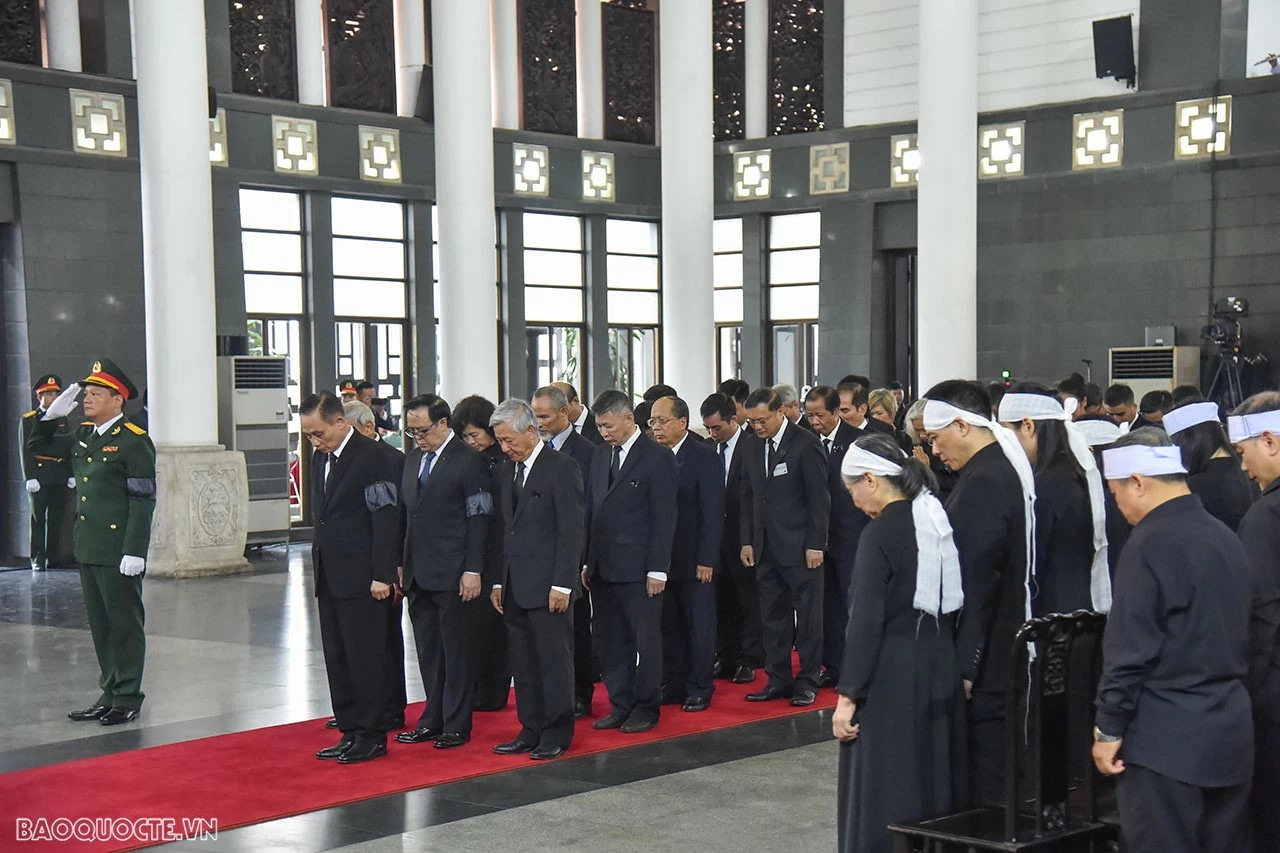 Trực tiếp: Toàn cảnh Lễ viếng Tổng Bí thư Nguyễn Phú Trọng sáng ngày 25/7 Trực tiếp: Toàn cảnh Lễ viếng Tổng Bí thư Nguyễn Phú Trọng sáng ngày 25/7