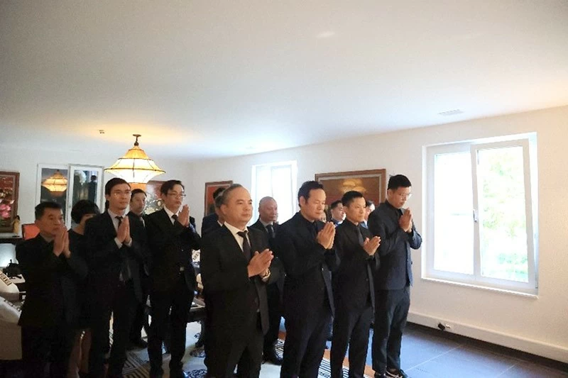 Phái đoàn Việt Nam tại Geneva tổ chức lễ viếng Tổng Bí thư Nguyễn Phú Trọng Phái đoàn Việt Nam tại Geneva tổ chức lễ viếng Tổng Bí thư Nguyễn Phú Trọng