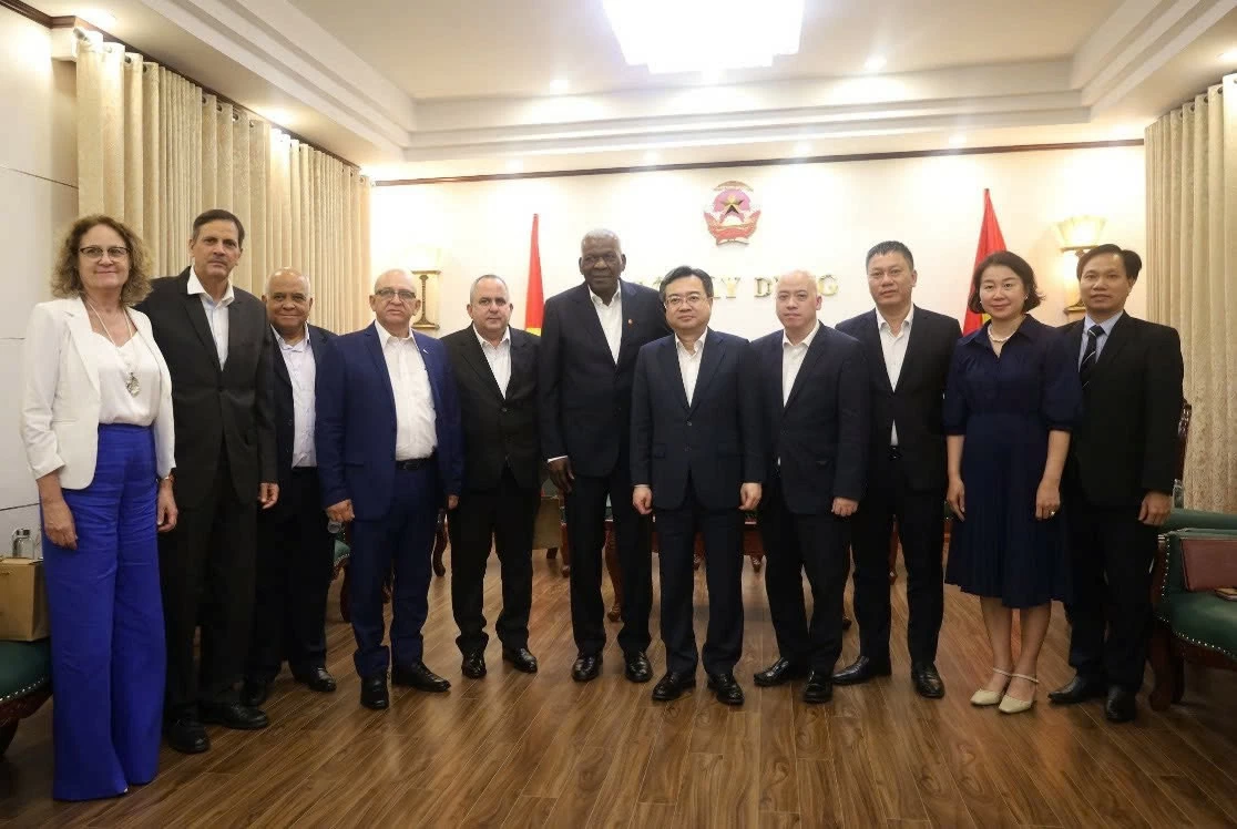 Sự ra đi của đồng chí Nguyễn Phú Trọng là một mất mát không thể bù đắp đối với Cuba Sự ra đi của đồng chí Nguyễn Phú Trọng là một mất mát không thể bù đắp đối với Cuba